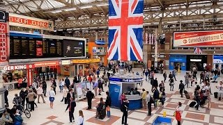 A Walk Through The London Victoria Station London England [upl. by Avevoneg]